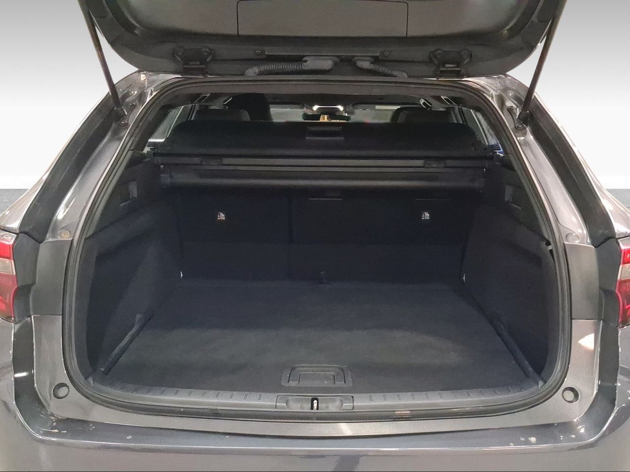 Toyota Corolla 140H Active Plus Touring Sport  - Foto 11
