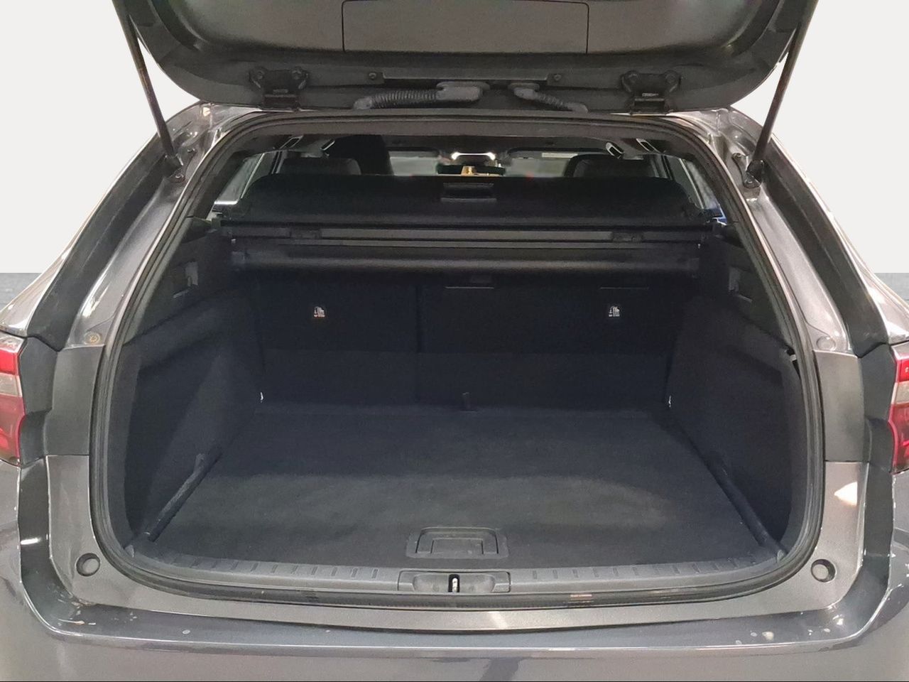 Toyota Corolla 140H Active Plus Touring Sport  - Foto 11
