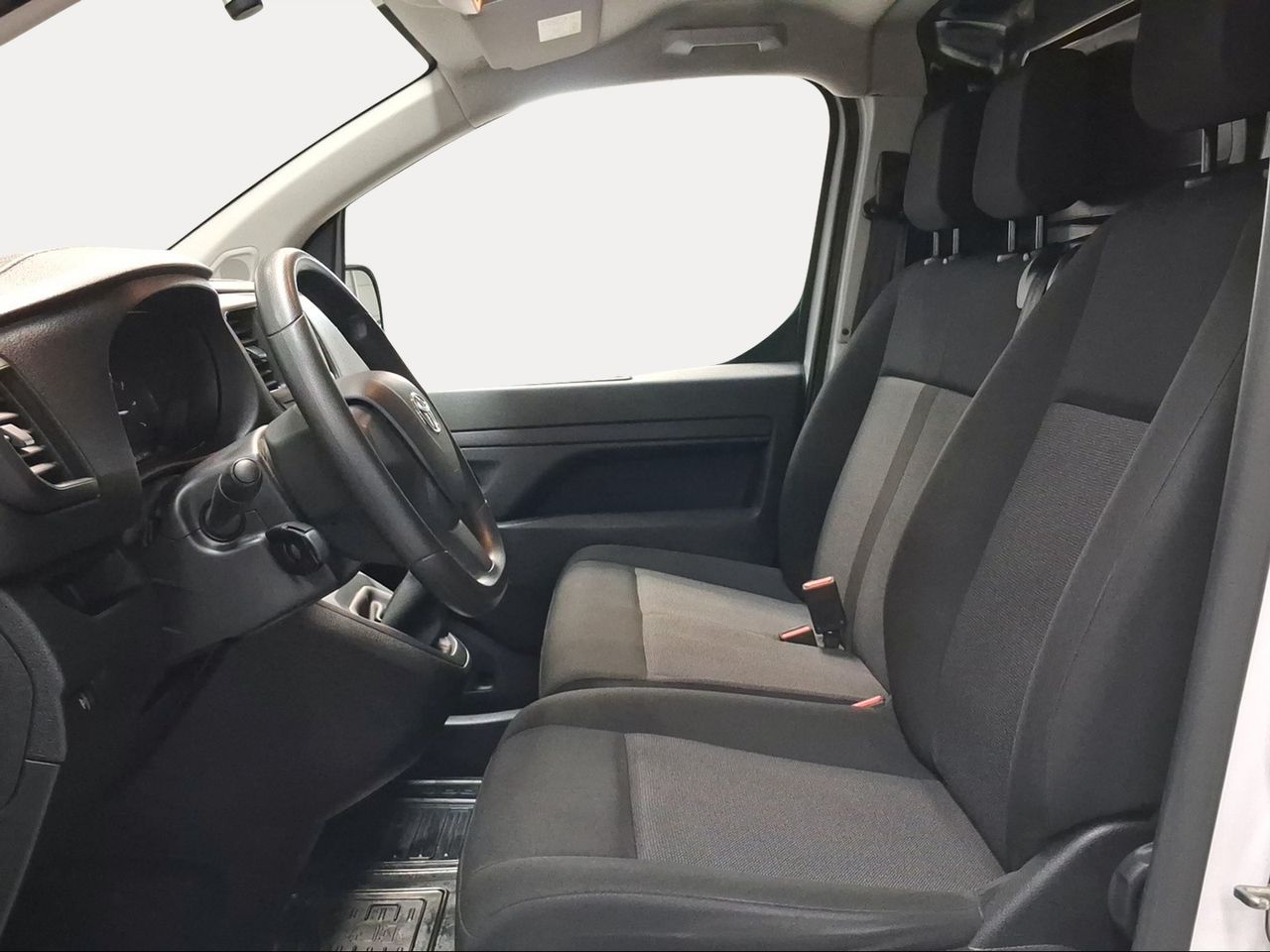 Toyota Proace L1 1PL VAN GX 1.5D 100CV M/T 6V  - Foto 13