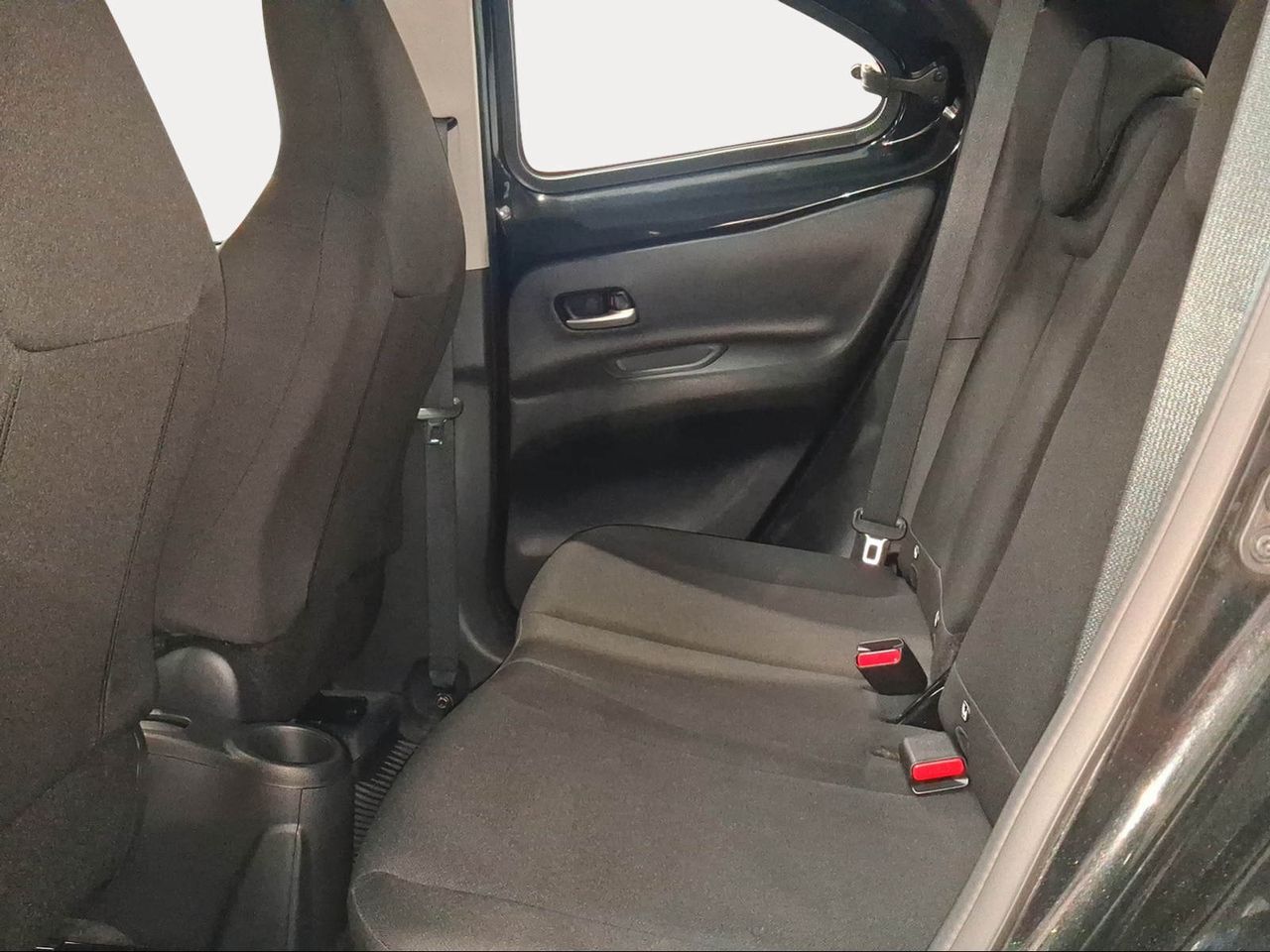 Toyota Aygo X Cross 1.0 VVT-I 72CV Play Automático  - Foto 12