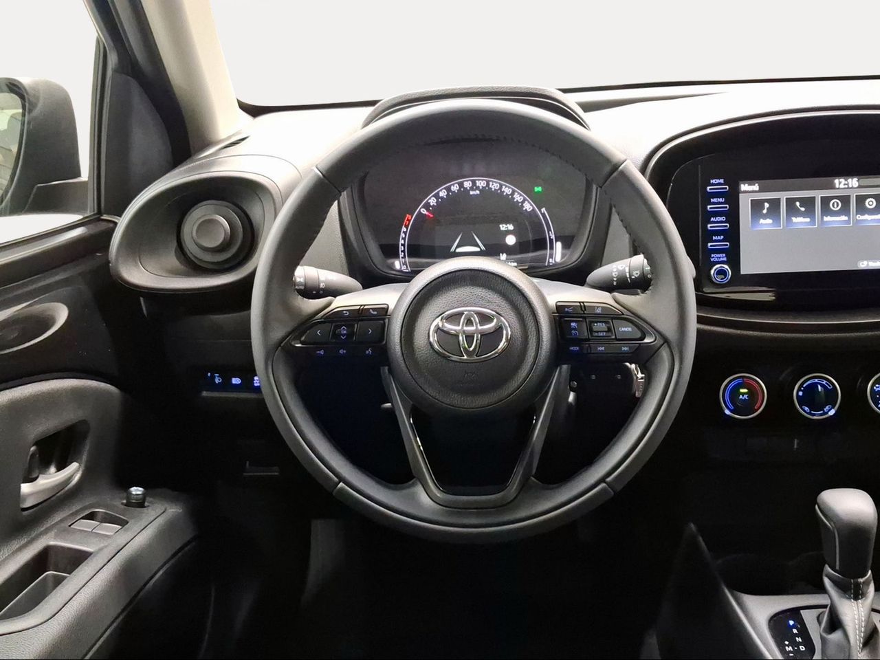 Toyota Aygo X Cross 1.0 VVT-I 72CV Play Automático  - Foto 10