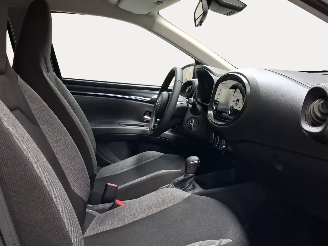 Toyota Aygo X Cross 1.0 VVT-I 72CV Play Automático  - Foto 7