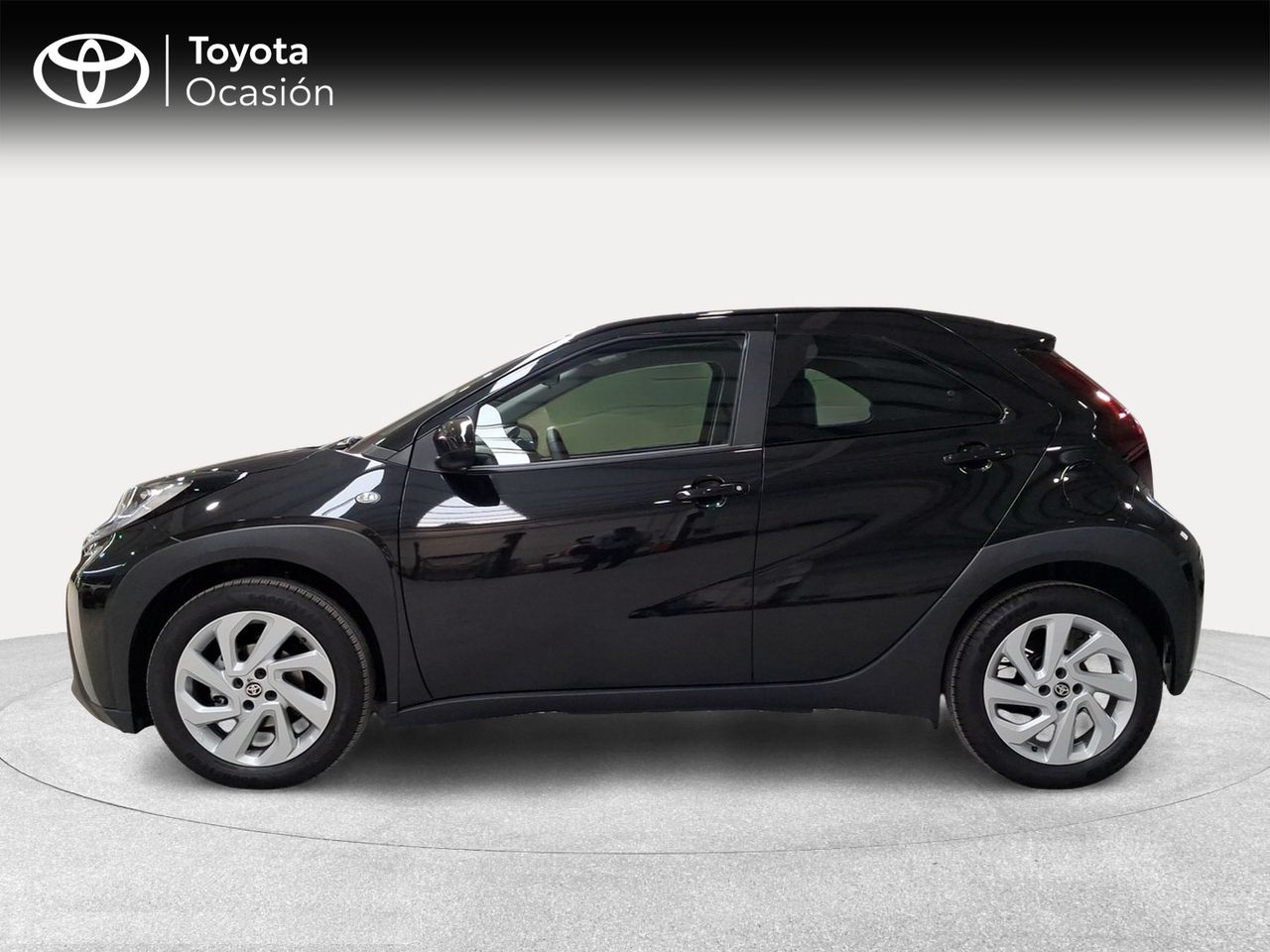 Toyota Aygo X Cross 1.0 VVT-I 72CV Play Automático  - Foto 4