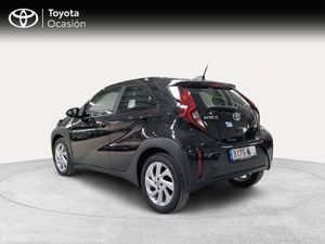 Toyota Aygo X Cross 1.0 VVT-I 72CV Play Automático  - Foto 3