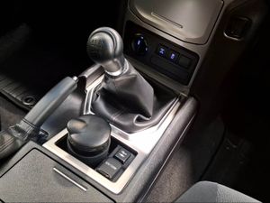 Toyota Land Cruiser 2.8 D-4D GX  - Foto 26