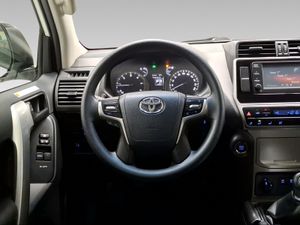 Toyota Land Cruiser 2.8 D-4D GX  - Foto 10