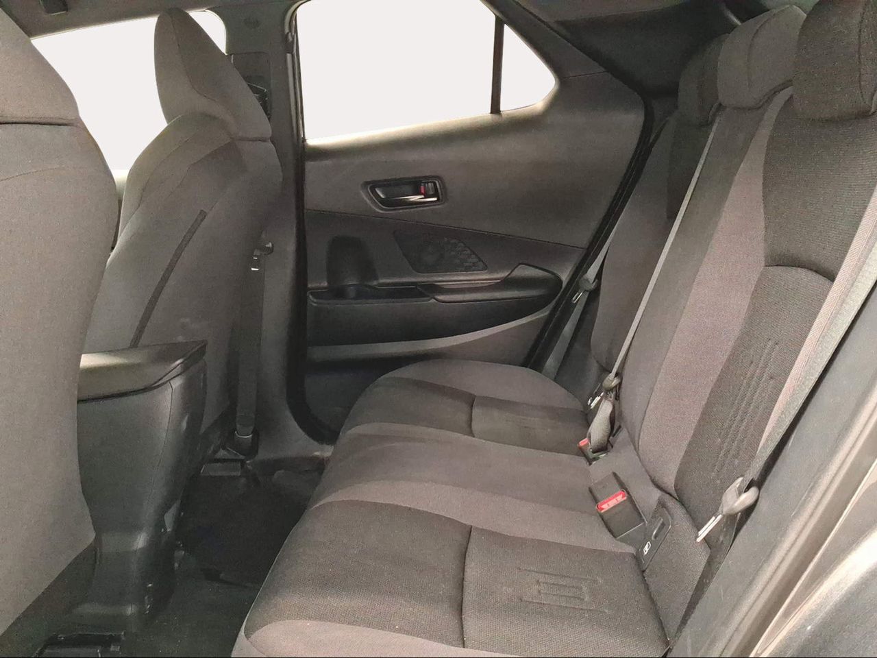 Toyota C-HR 1.8 Advance Hybrid 140  - Foto 12