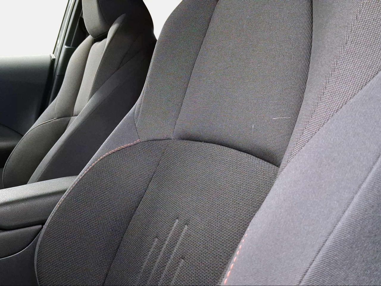 Toyota C-HR 1.8 Advance Hybrid 140  - Foto 23
