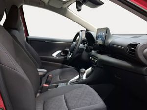 Toyota Yaris 1.5 120H Active Plus  - Foto 7