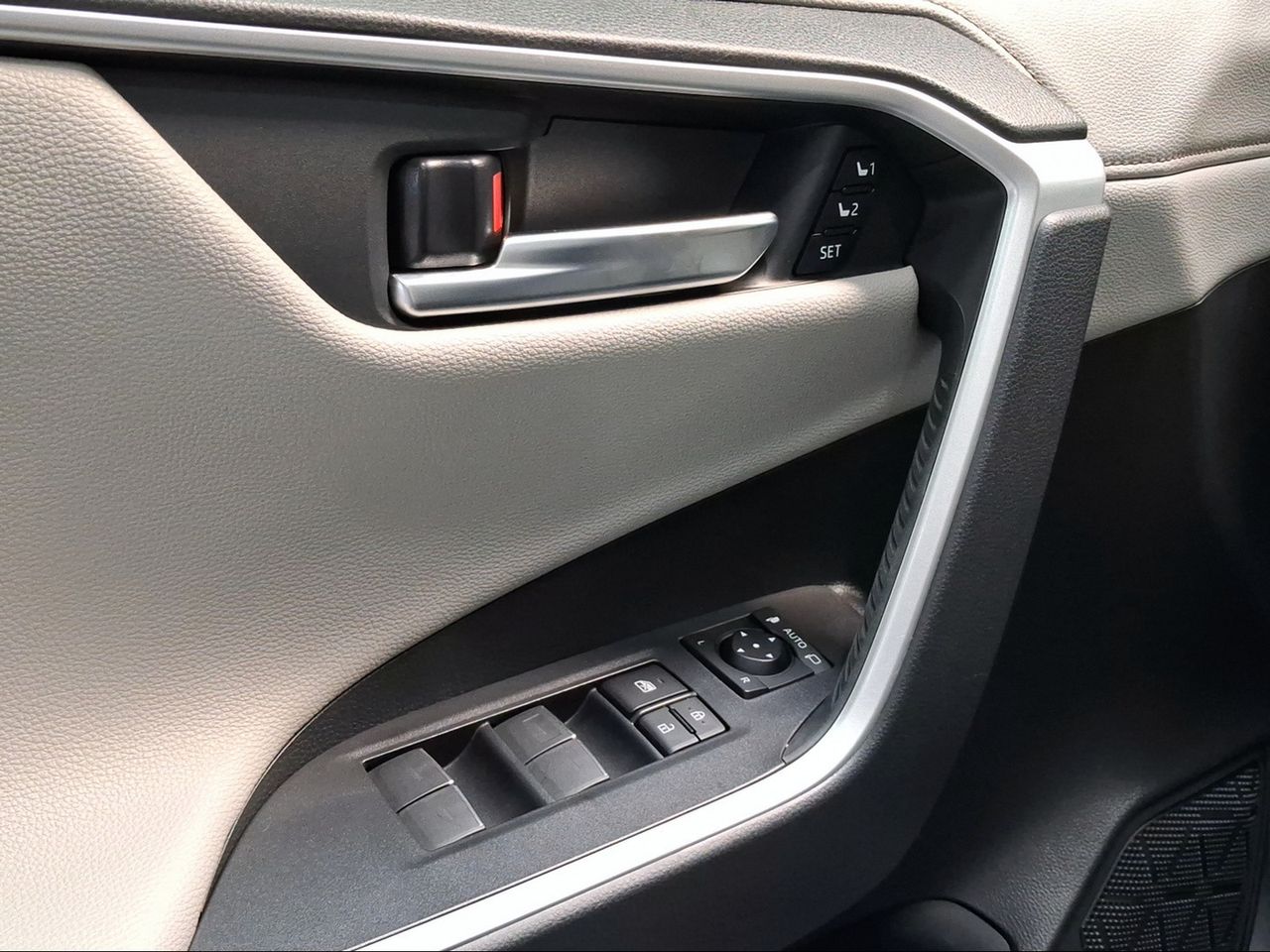 Toyota Rav4 220H e-CVT 4x4 Luxury  - Foto 25
