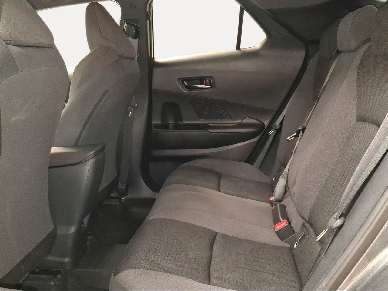 Toyota C-HR 2.0 220PH Advance  - Foto 13