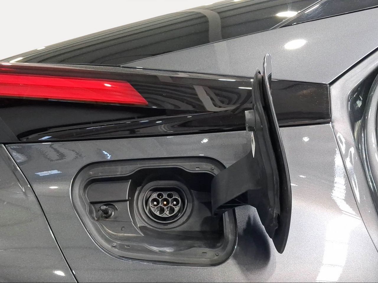 Toyota C-HR 2.0 220PH Advance  - Foto 7