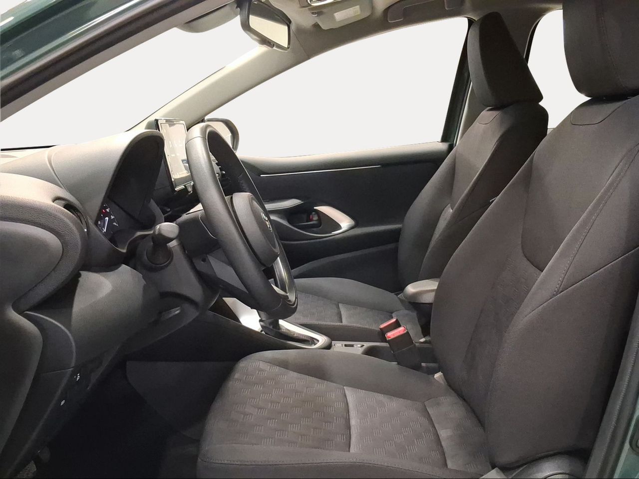 Toyota Yaris 1.5 120H Active Plus  - Foto 13