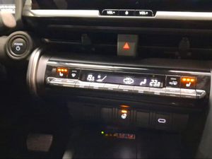 Toyota C-HR 2.0 220PH Advance  - Foto 25