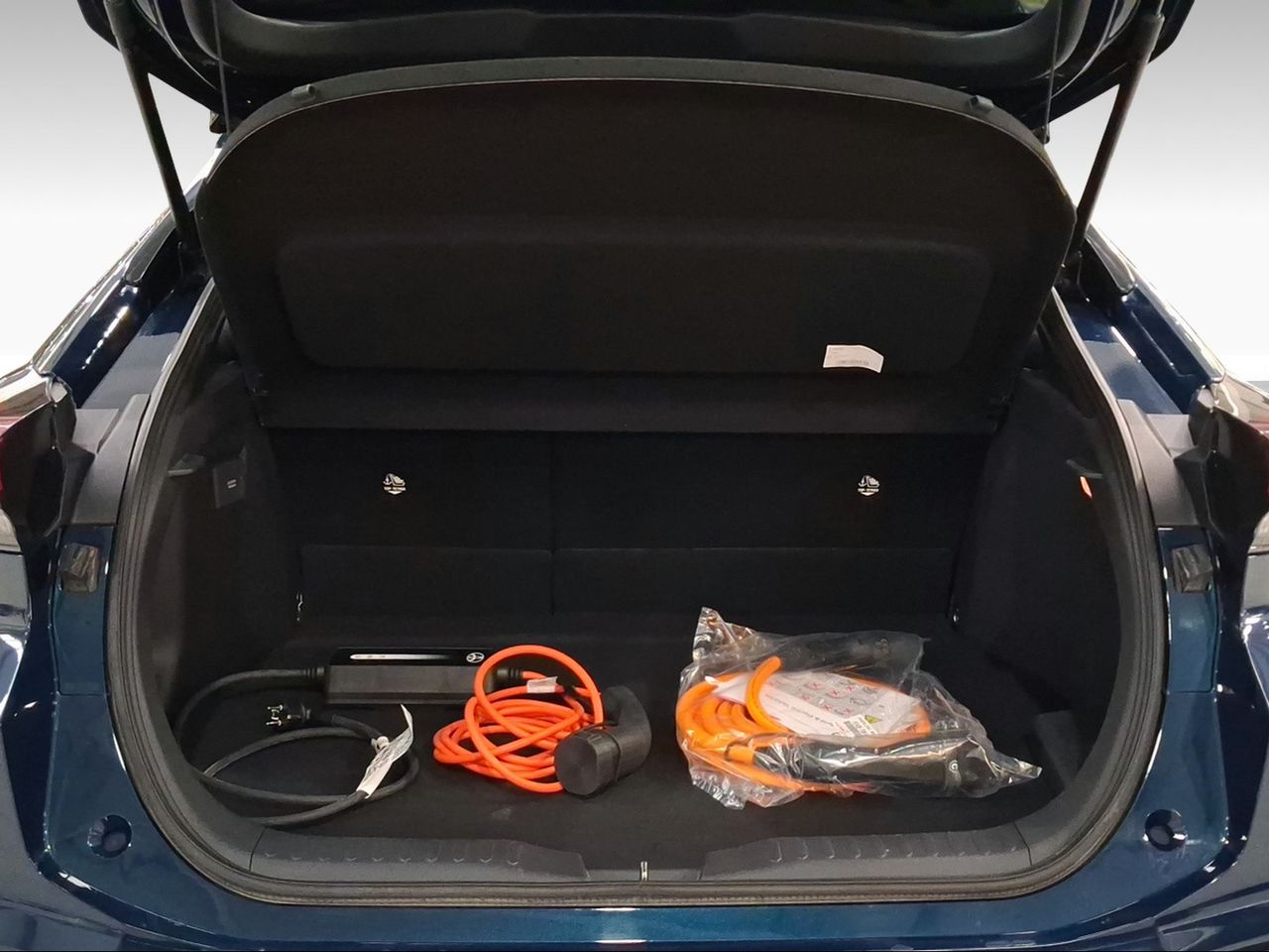 Toyota C-HR 2.0 220PH Advance  - Foto 11