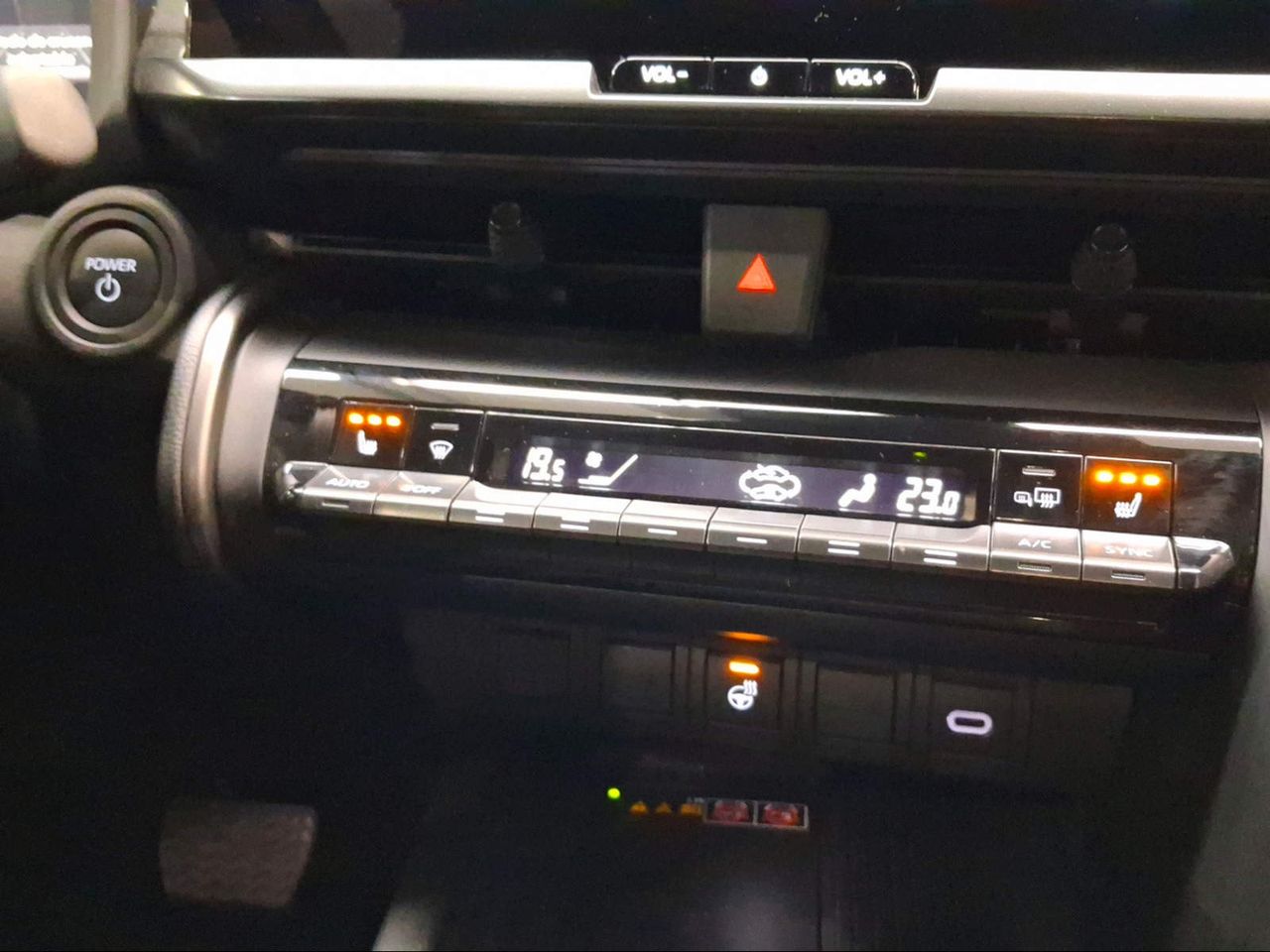 Toyota C-HR 2.0 220PH Advance  - Foto 25