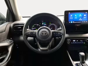 Toyota Yaris 1.5 120H Active Plus  - Foto 10