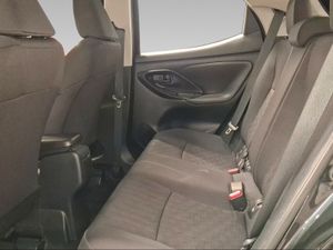 Toyota Yaris 1.5 120H Active Plus  - Foto 12
