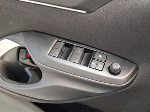 Toyota Yaris 1.5 120H Active Plus  - Foto 22