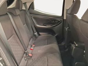 Toyota Yaris 1.5 120H Active Plus  - Foto 8