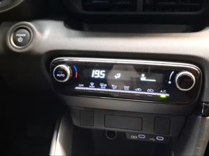 Toyota Yaris 1.5 120H Active Plus  - Foto 24