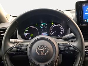 Toyota Yaris 1.5 120H Active Plus  - Foto 14