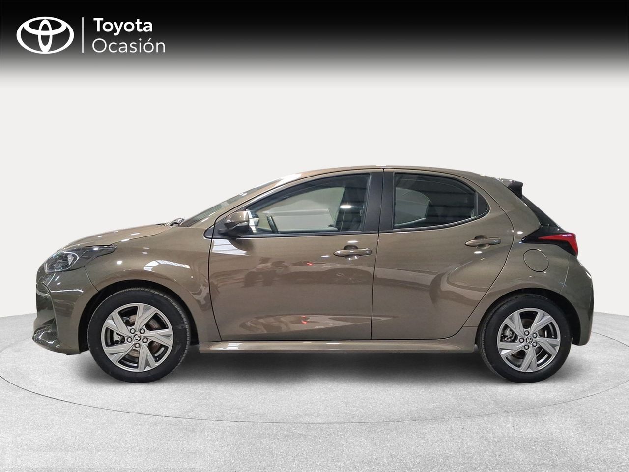 Toyota Yaris 1.5 120H Active Plus  - Foto 4