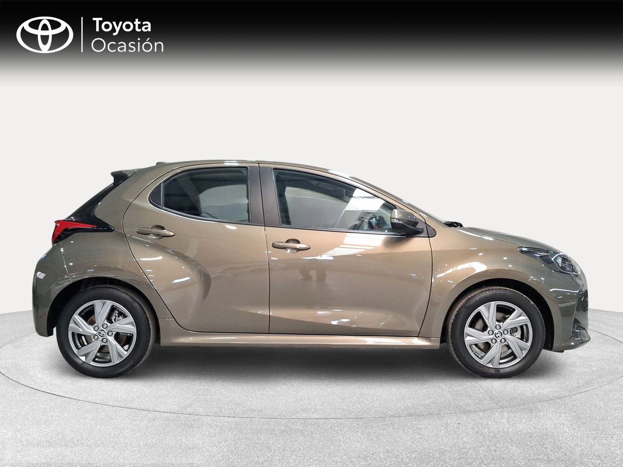 Toyota Yaris 1.5 120H Active Plus  - Foto 18