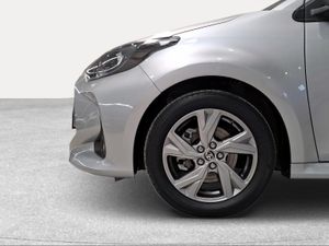 Toyota Yaris 1.5 120H Active Plus  - Foto 17