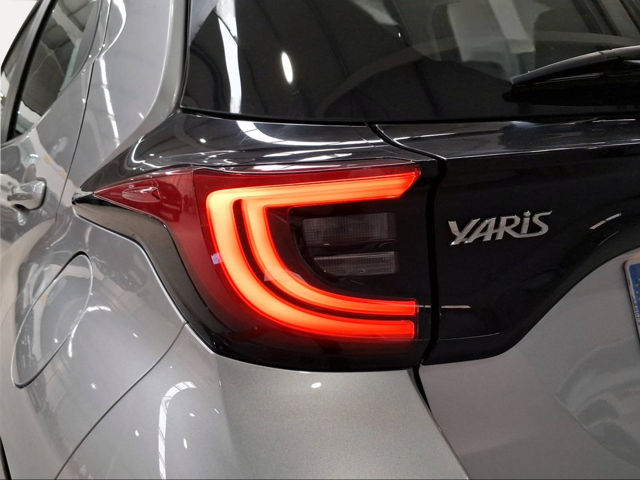 Toyota Yaris 1.5 120H Active Plus  - Foto 23