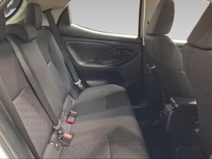 Toyota Yaris 1.5 120H Active Plus  - Foto 8