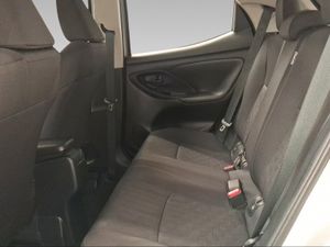 Toyota Yaris 1.5 120H Active Plus  - Foto 12