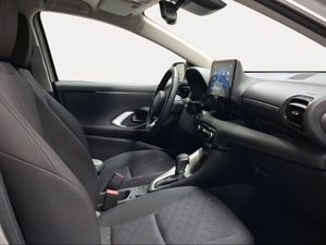 Toyota Yaris 1.5 120H Active Plus  - Foto 7