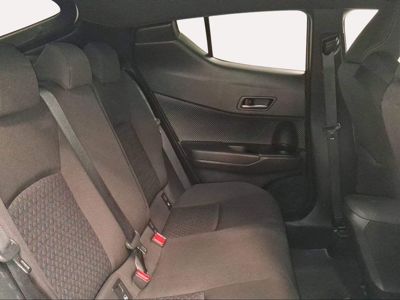 Toyota C-HR 1.8 125H Advance  - Foto 8