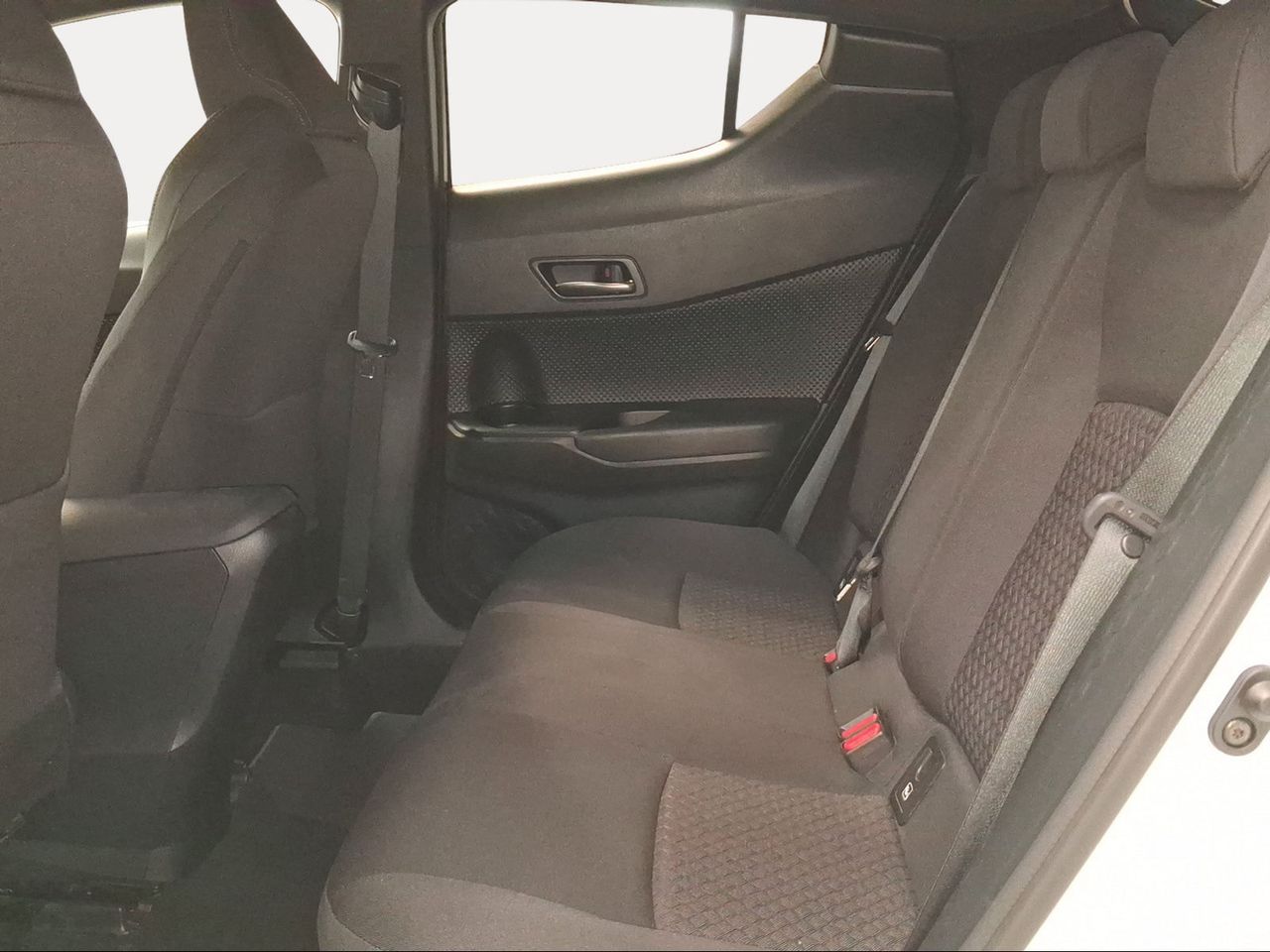 Toyota C-HR 1.8 125H Advance  - Foto 12