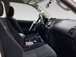 Toyota Land Cruiser 2.8 D-4D GX  - Foto 7