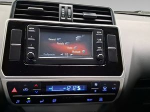 Toyota Land Cruiser 2.8 D-4D GX  - Foto 16