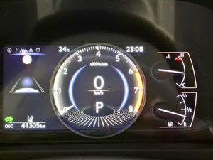 Lexus UX 2.0 250h Business  - Foto 12