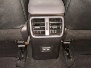 Lexus UX 2.0 250h Business  - Foto 18
