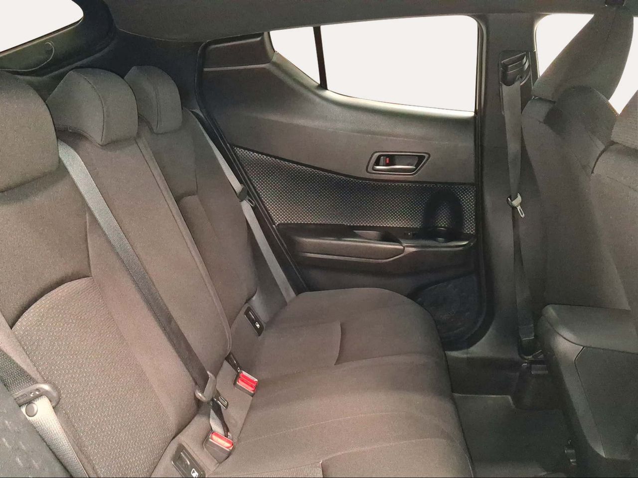 Toyota C-HR 1.8 125H Advance  - Foto 8