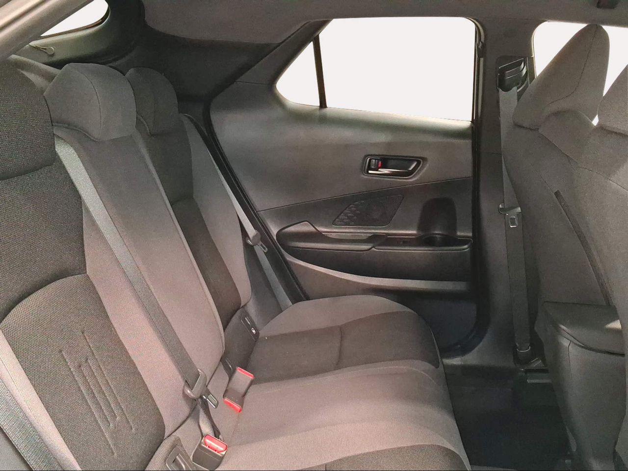 Toyota C-HR 2.0 220PH Advance  - Foto 9