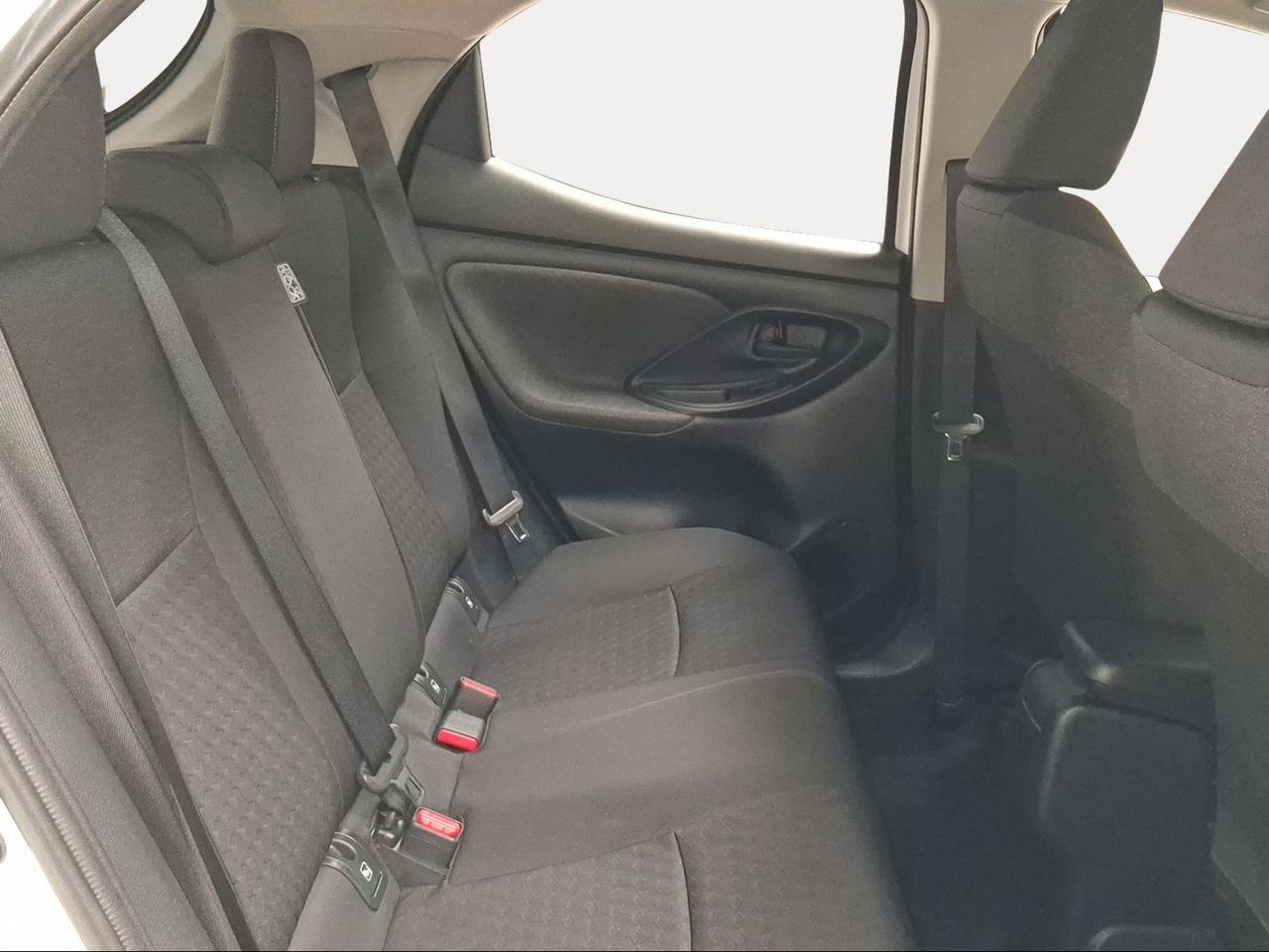 Toyota Yaris 1.5 120H Active Tech  - Foto 8