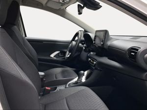 Toyota Yaris 1.5 120H Active Tech  - Foto 7
