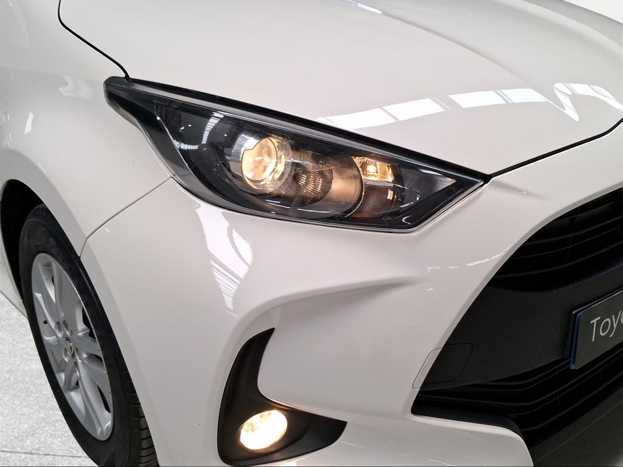 Toyota Yaris 1.5 120H Active Tech  - Foto 24