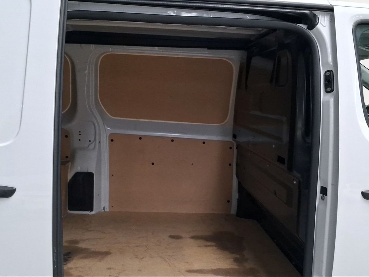 Toyota Proace Van L1 1PL GX Plus 1.5D 100CV 6TM  - Foto 8
