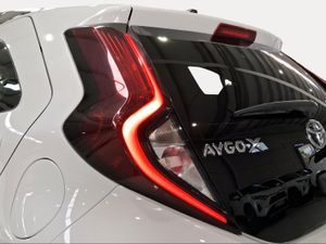 Toyota Aygo X Cross 1.0 VVT-I 72CV Play  - Foto 24