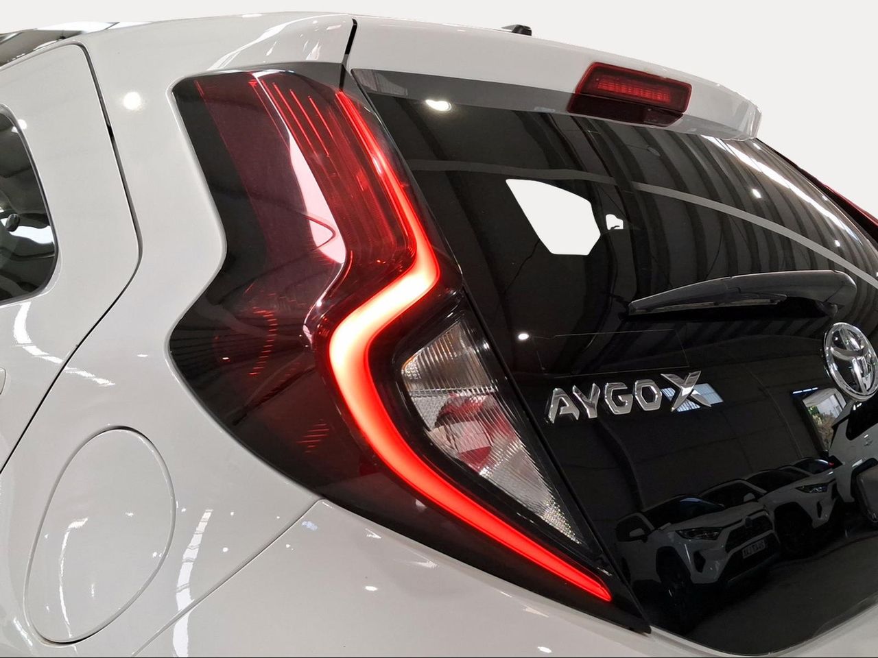 Toyota Aygo X Cross 1.0 VVT-I 72CV Play  - Foto 24