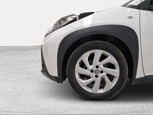 Toyota Aygo X Cross 1.0 VVT-I 72CV Play  - Foto 17