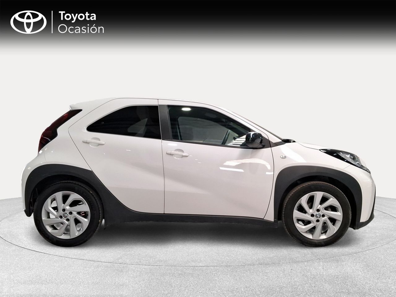 Toyota Aygo X Cross 1.0 VVT-I 72CV Play  - Foto 18
