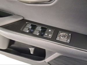 Lexus UX 2.0 250h Premium  - Foto 17